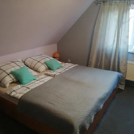 Lawendowy Dworek 住宿加早餐酒店 卡尔帕奇