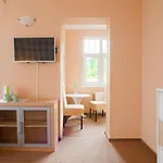 Lawendowy Dworek 3*