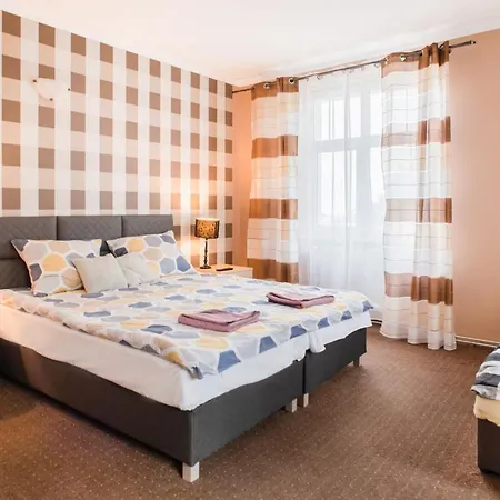 Lawendowy Dworek Bed & Breakfast *