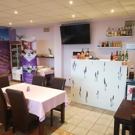 Lawendowy Dworek Bed & Breakfast