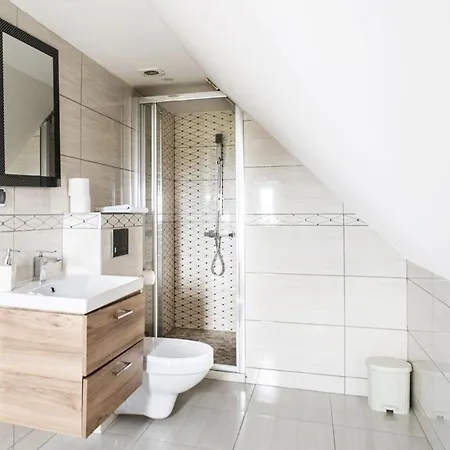 Lawendowy Dworek Bed & Breakfast *