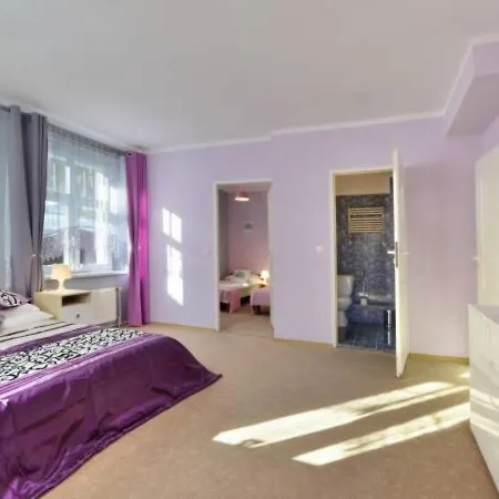 Lawendowy Dworek Bed & Breakfast