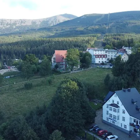 Lawendowy Dworek Bed & Breakfast