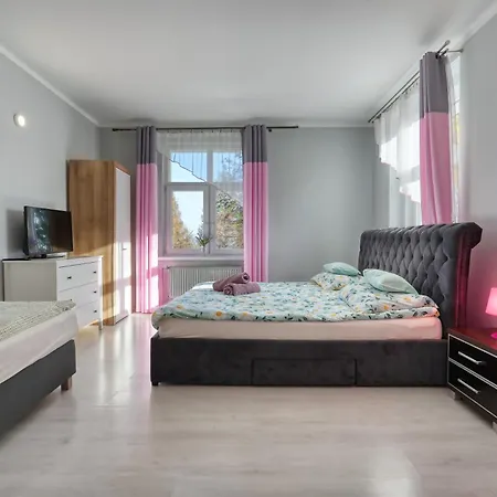 Bed & Breakfast Lawendowy Dworek Karpacz