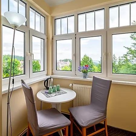 Lawendowy Dworek Bed and breakfast