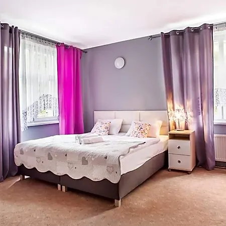 Lawendowy Dworek 4*