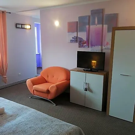 Lawendowy Dworek Bed & Breakfast