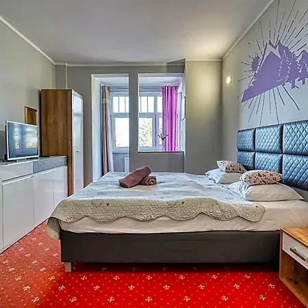 Bed and breakfast Lawendowy Dworek 4*