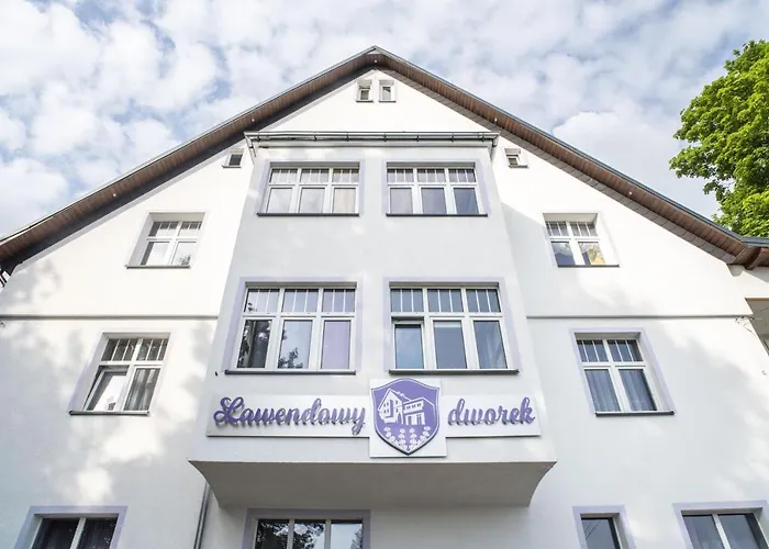 Lawendowy Dworek Bed & Breakfast 3*