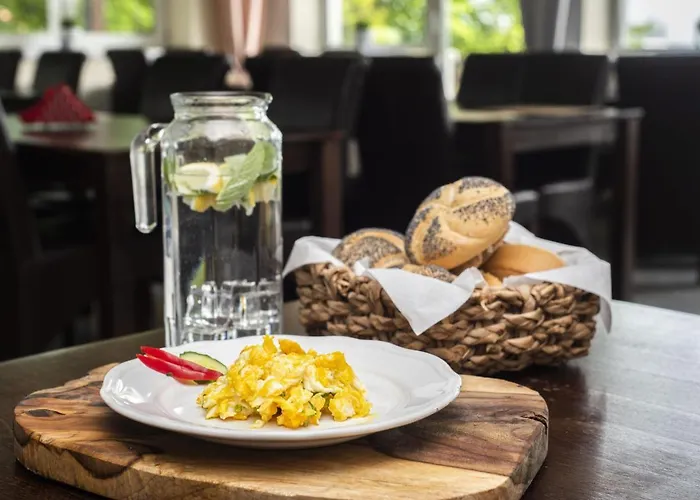 Bed and Breakfast Lawendowy Dworek 3*