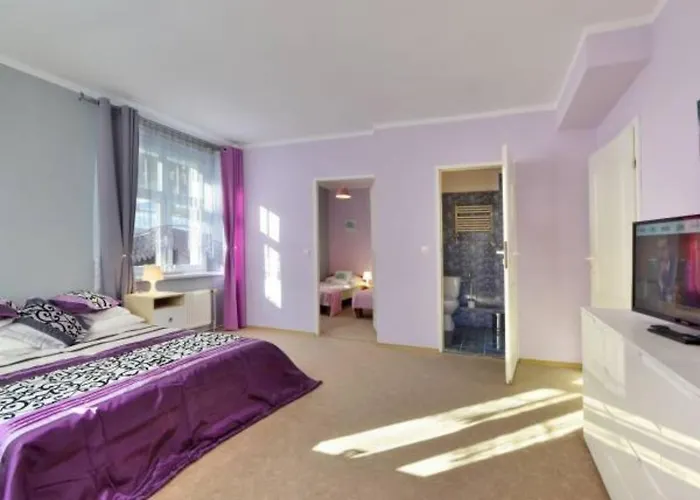 Lawendowy Dworek Bed and Breakfast