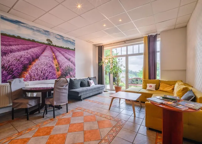 Bed & Breakfast Lawendowy Dworek